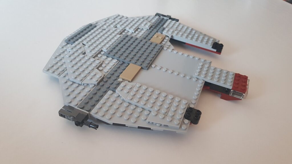 ebon hawk lego step 1