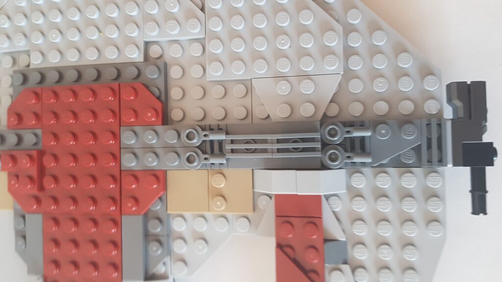 ebon hawk lego dettaglio 1