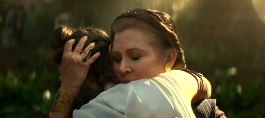 L'ultimo saluto tra Rey e Leia in Episodio IX.