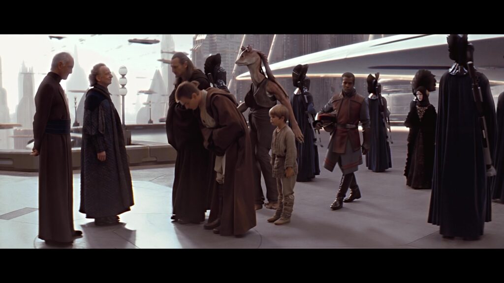 Il Cancellerie Supremo Valorum assieme la Senatore Palpatine accoglie i Jedi Qui-Gon Jin e Obi-Wan Kenobi.