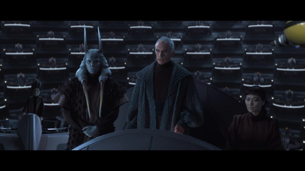 Il Cancellerie Supremo Valorum durante una seduta del Senato Galattico